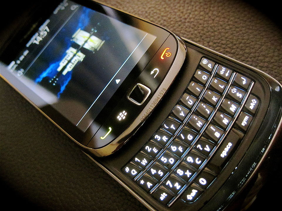 BlackBerry Torch 9800の写真
